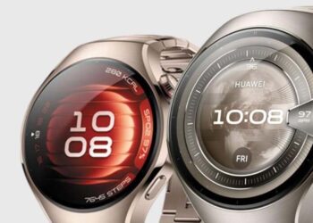 Warum lädt meine Smartwatch nicht, obwohl sie eingesteckt ist?